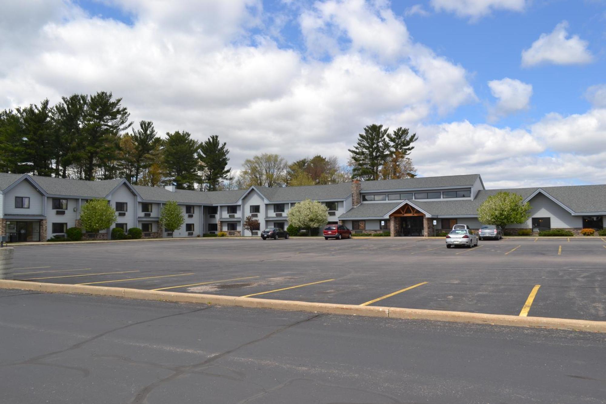 Cobblestone Hotel & Suites - Wisconsin Rapids Kültér fotó