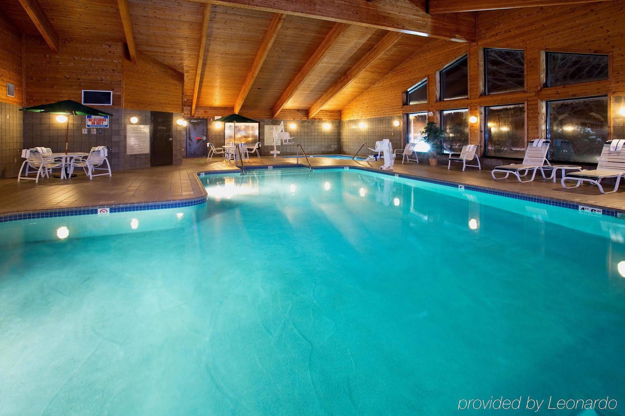 Cobblestone Hotel & Suites - Wisconsin Rapids Kültér fotó